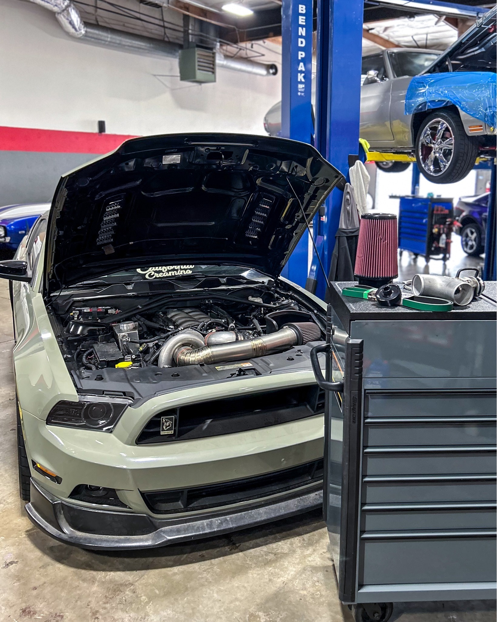 ford mustang with hood open ford mustang with hood open